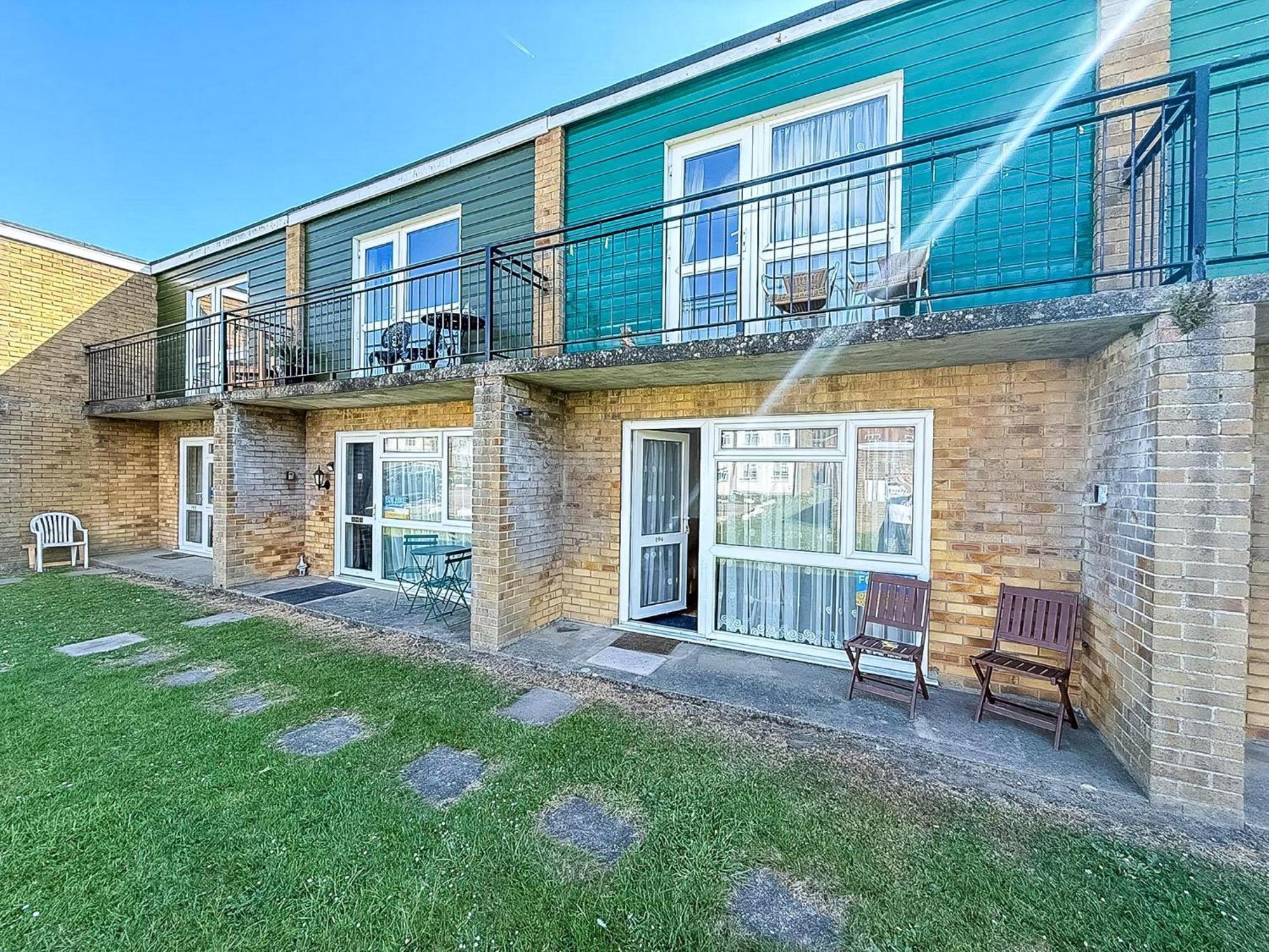 Great 3 Bedroom Chalet To Hire With In Hemsby, Great Seaside Break! Ref 18194B Luaran gambar